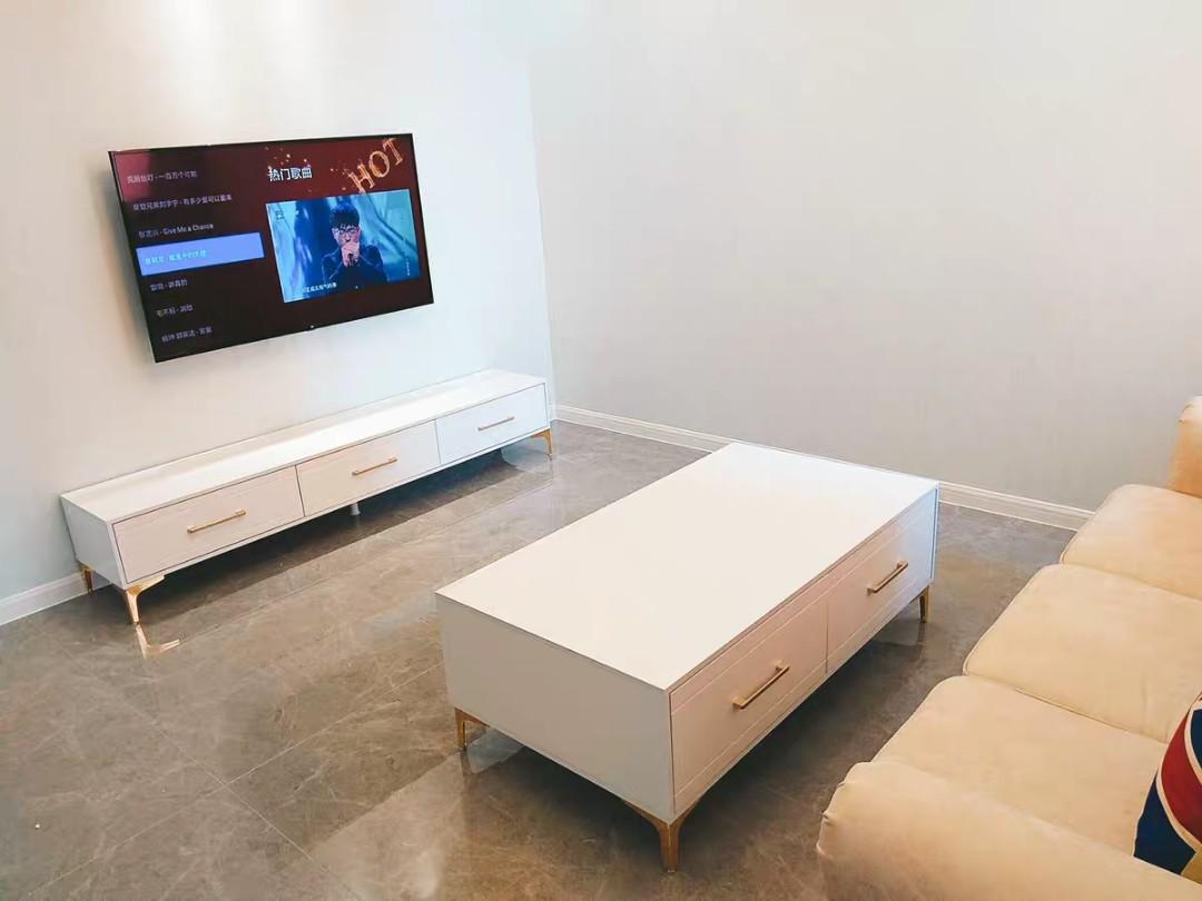 ELISA Victorian TV Console & Coffee Table