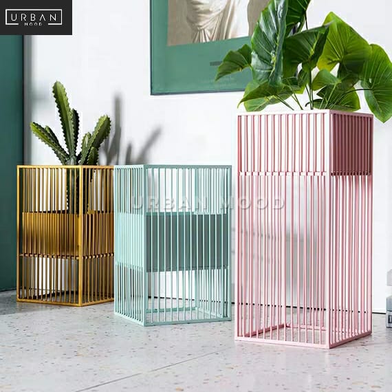 LEXINGTON Minimalist Wireframe Planter