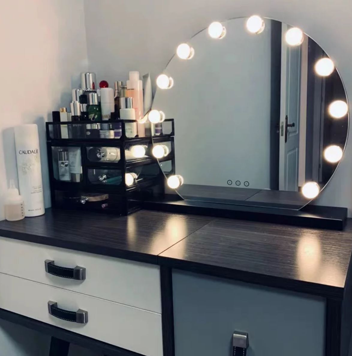 CINDY Spotlight Round LED Vanity Mirror