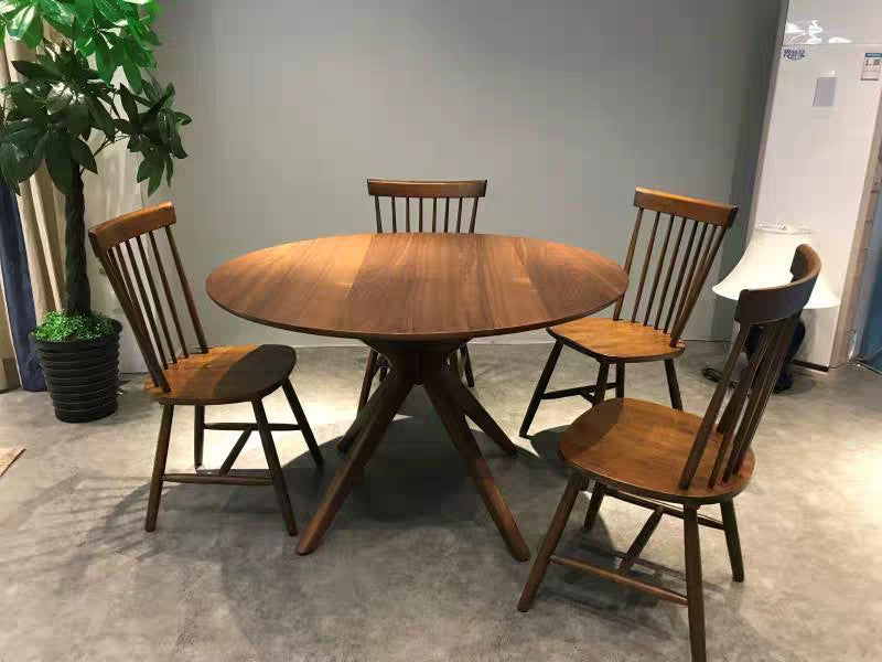 HACKEN Solid Wood Wishbone Round Dining Table