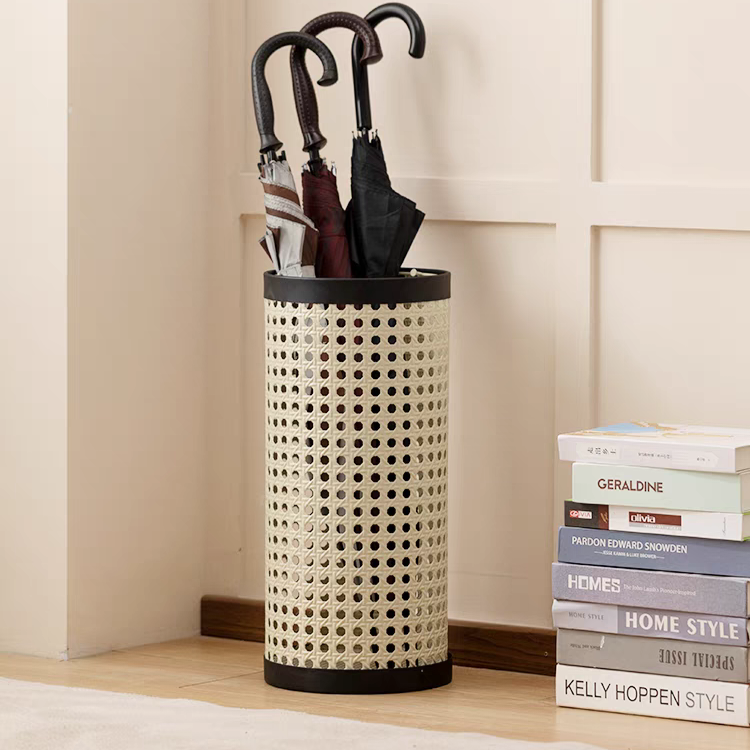 US06 | Rattan Umbrella Stand