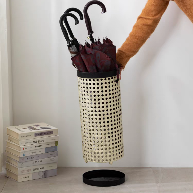 US06 | Rattan Umbrella Stand