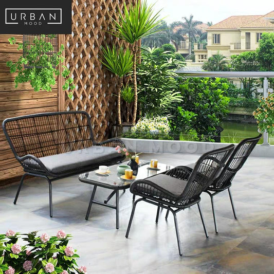 WAYNE Rattan Outdoor Table And Chairs