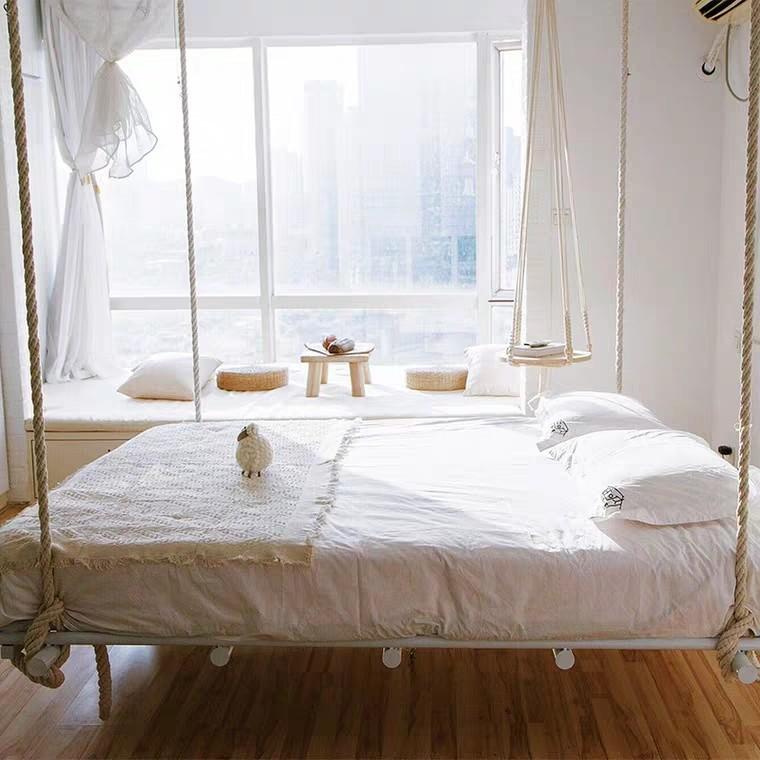 WYNTER Minimalist Swing Bed