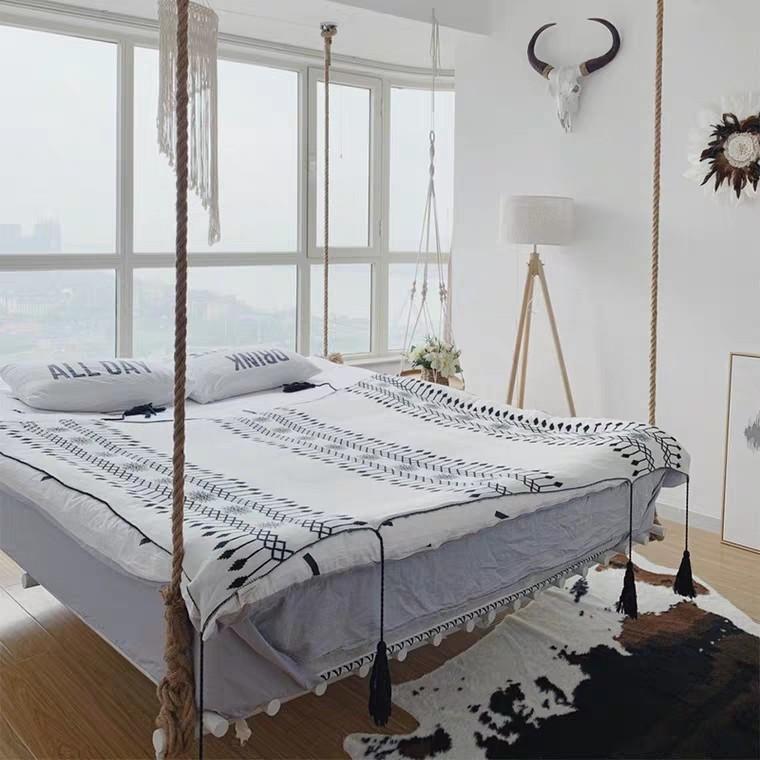 WYNTER Minimalist Swing Bed