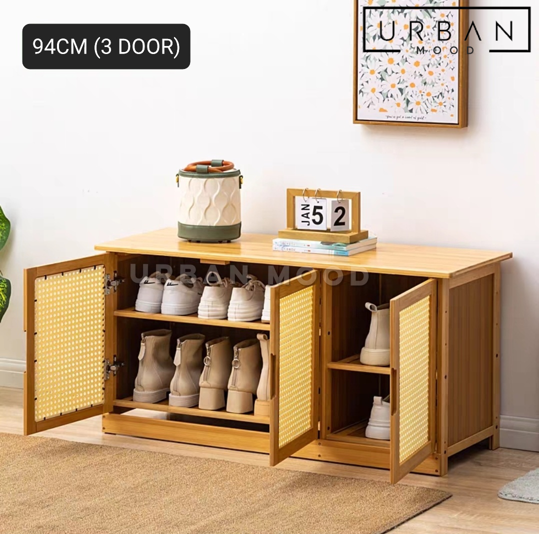 CORIN Rustic Rattan Shoe Bench