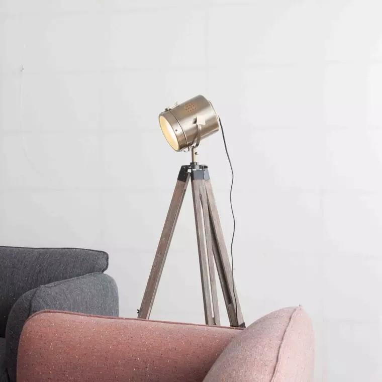 SIREN Vintage Tripod Floor Lamp